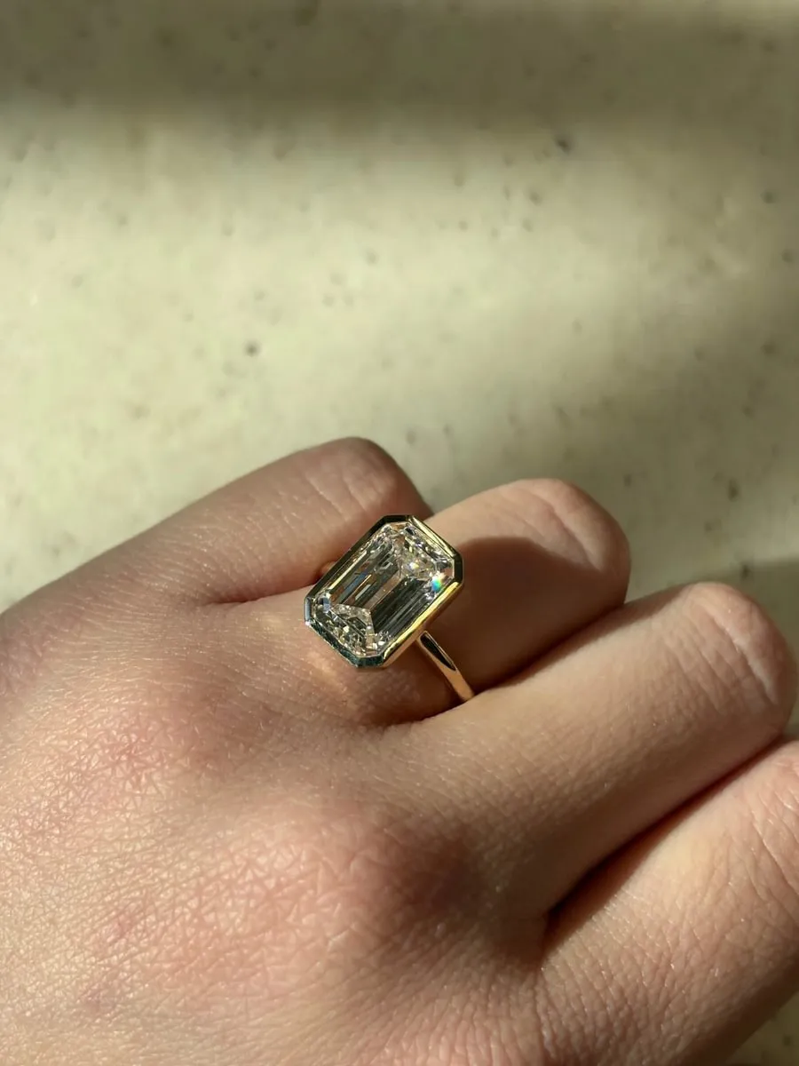 14k Yellow Gold (Sample Sale) OG PO36548 The Daily Bezel | Emerald | 1.8mm band (Sample Sale) 4.53CT E VS1 LAB GIA : 6482407478 : A10809AASK| 6.25  9544 Resizing Upon Request, Includes Warranty and Care Plan, No Returns or Exchanges, Final Sale