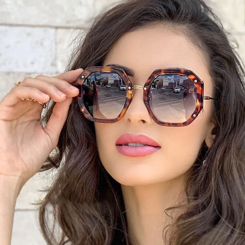 30 Pieces) C6 Polygon Frame Sunglasses