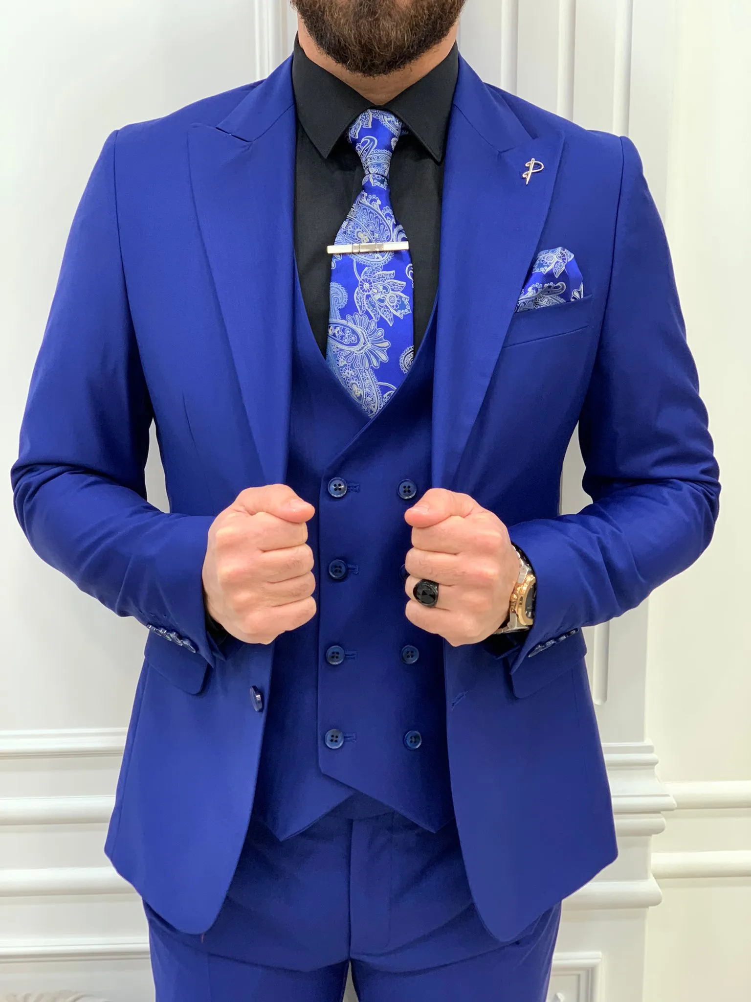 Amato Royal Blue Slim Fit Peak Lapel Suit: Sophisticated Elegance