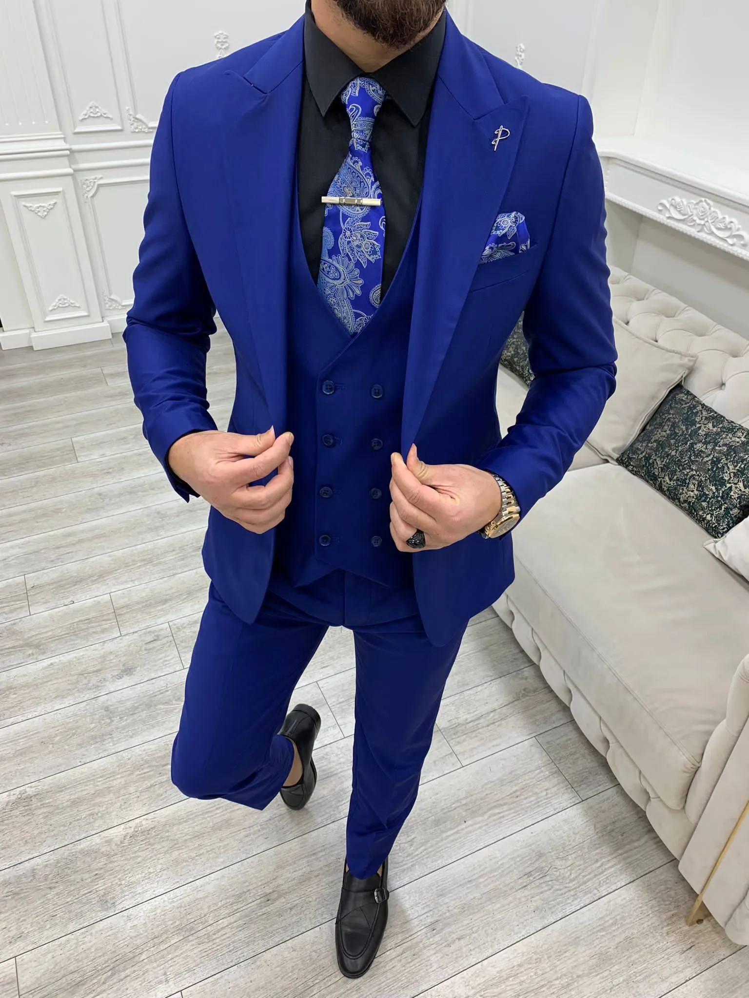 Amato Royal Blue Slim Fit Peak Lapel Suit: Sophisticated Elegance