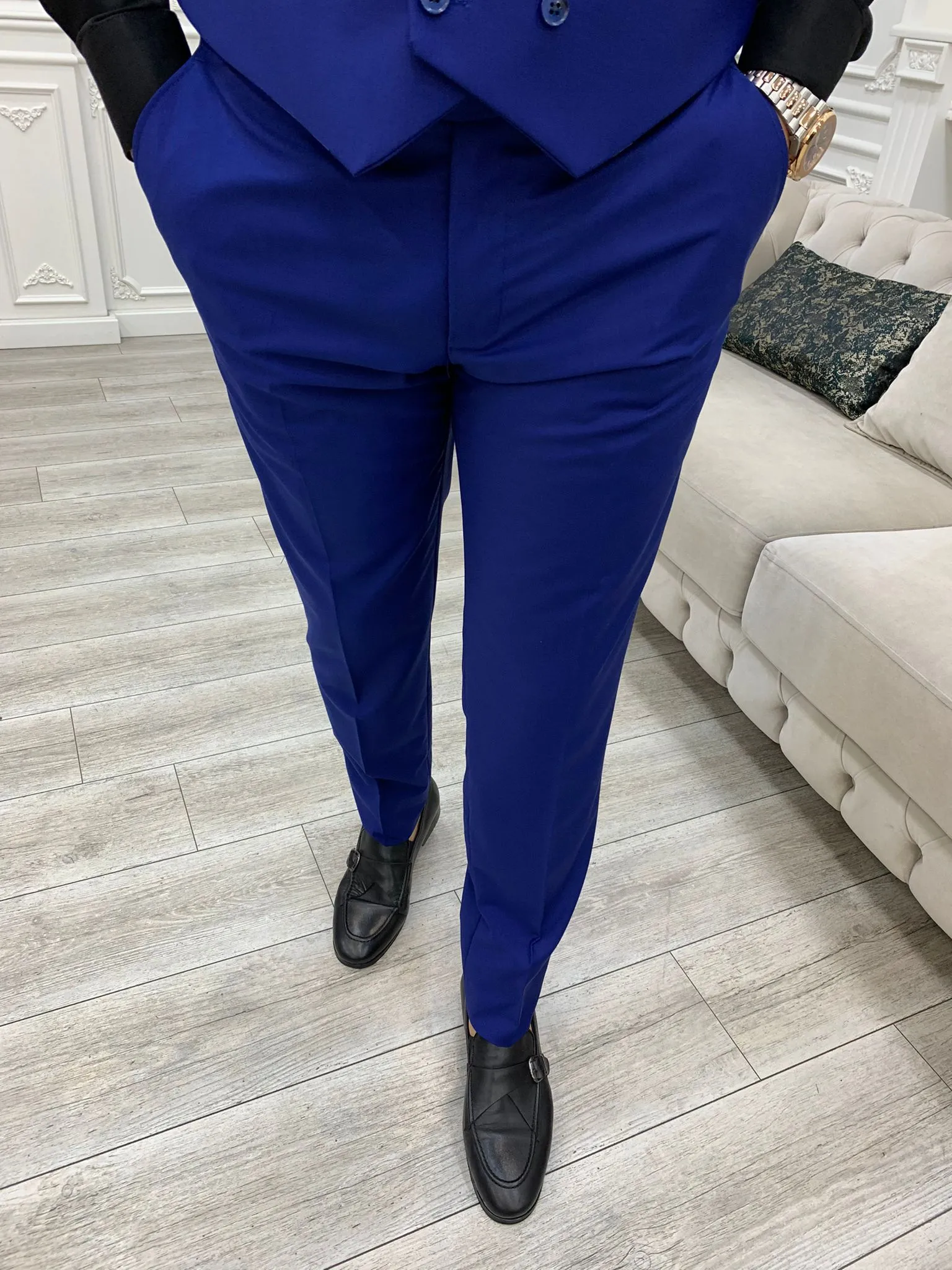 Amato Royal Blue Slim Fit Peak Lapel Suit: Sophisticated Elegance