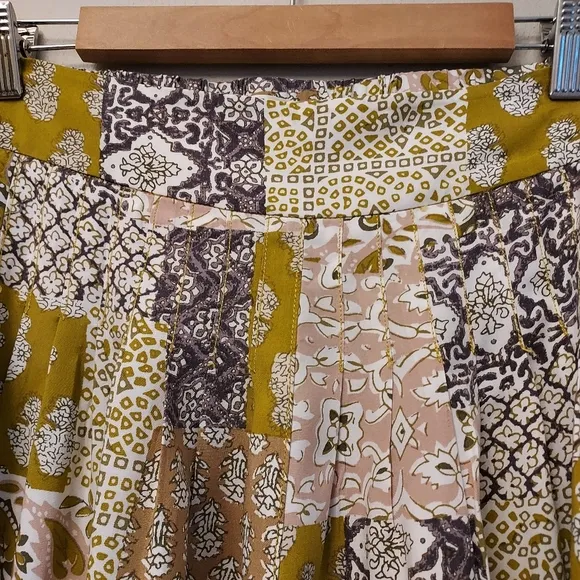 Anthropologie Maeve Patchwork Print Wide Leg Flowy Short Small