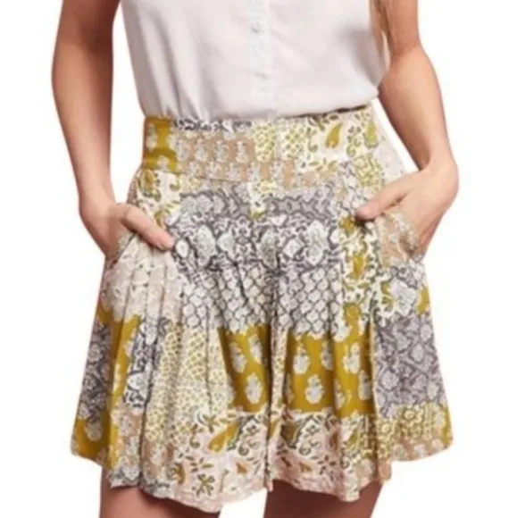 Anthropologie Maeve Patchwork Print Wide Leg Flowy Short Small