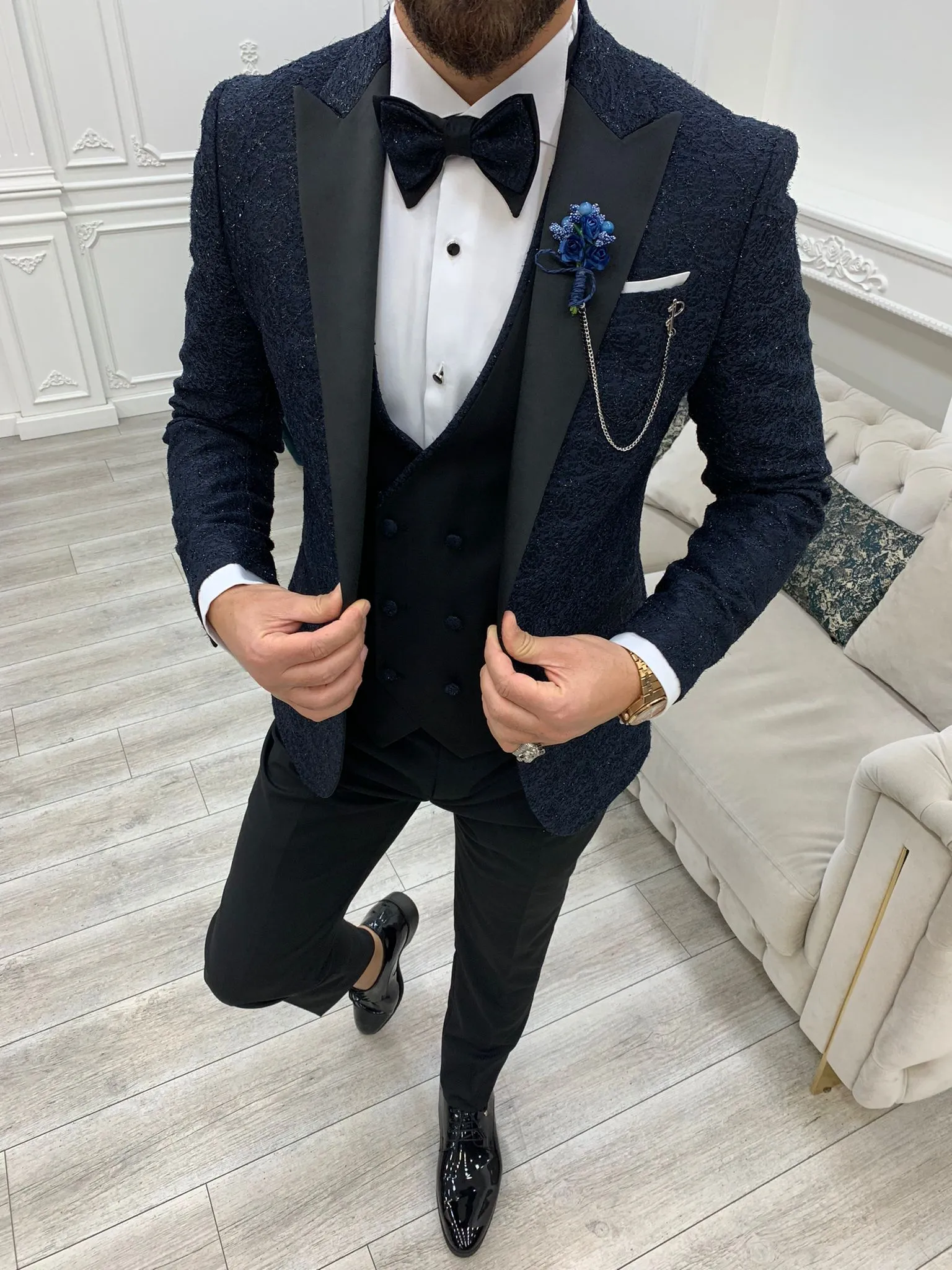 Caesar Navy Blue Slim Fit Peak Lapel Floral Patterned Tuxedo