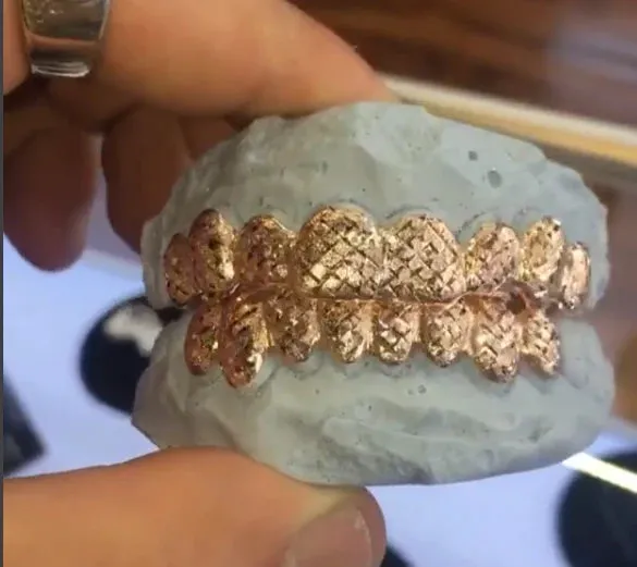 Diamond Dust (Punch with Cuts)