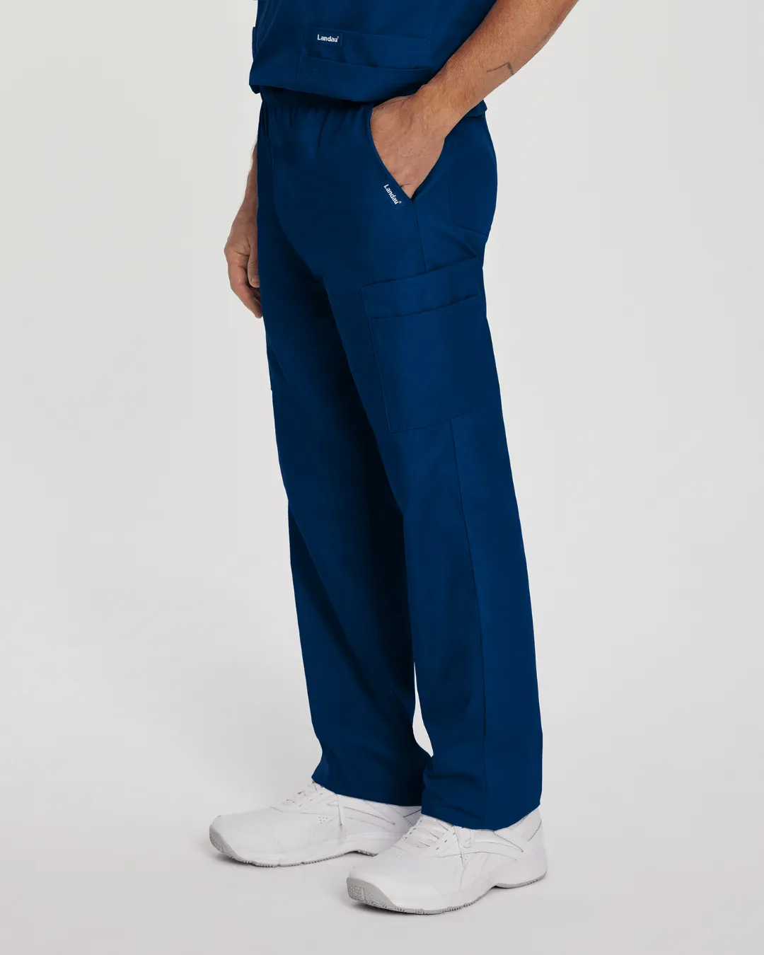 Essentials Men's Straight-Leg Cargo Scrub Pants - 8555