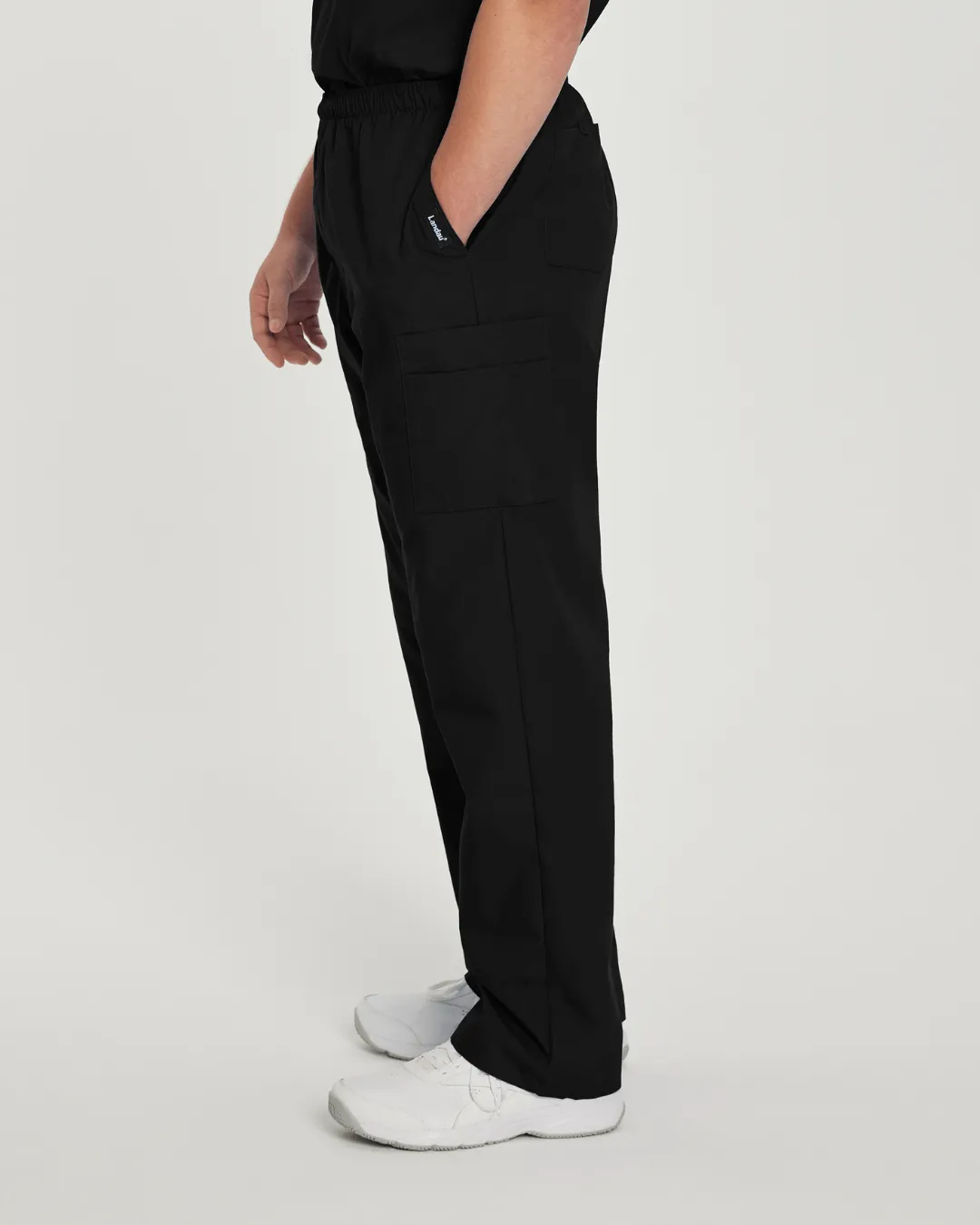 Essentials Men's Straight-Leg Cargo Scrub Pants - 8555