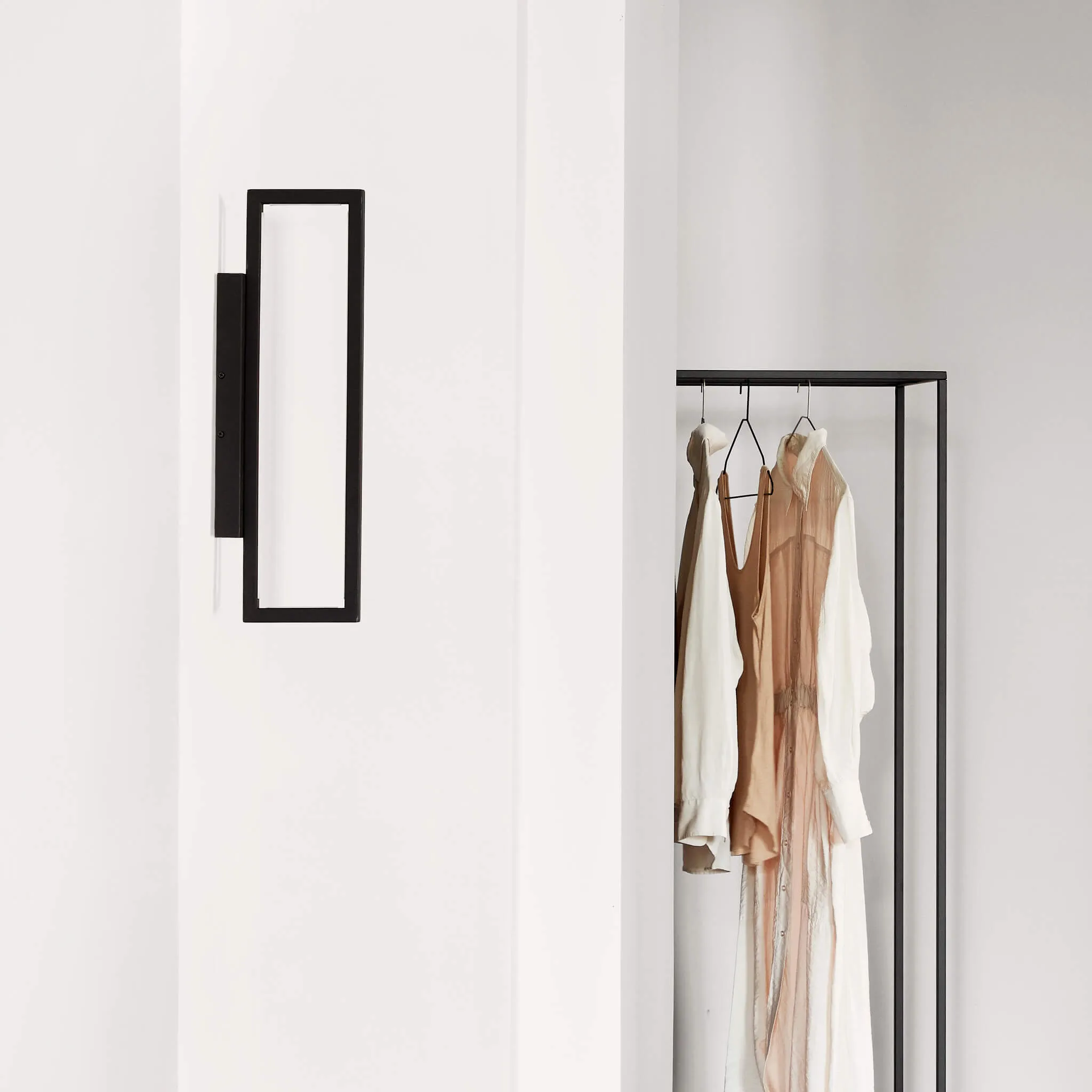 Hang'Em Coat Hanger