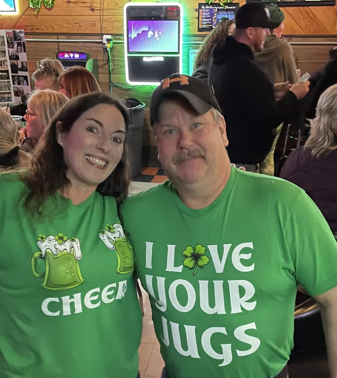 I Love Your Jugs & Cheers - St Patrick's Day Couples Drinking Shirts
