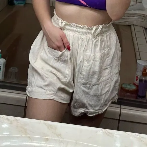 Jens Pirate Booty Bloomer Style Beachy High Waisted cream shorts