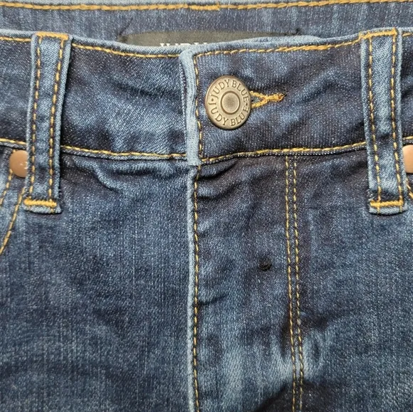 Judy Blue High Rise Tummy Control Denim Shorts, Size Medium