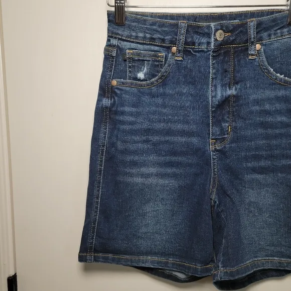 Judy Blue High Rise Tummy Control Denim Shorts, Size Medium