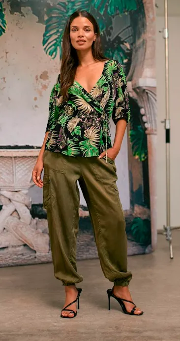 Kaffe - Kalulu Blouse | Green/Black Floral