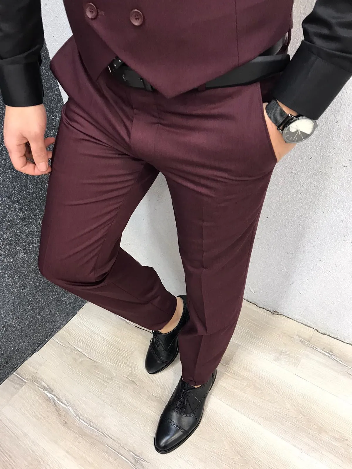 Lancaster Burgundy Slim Fit Suit - Timeless Elegance for Every Occasion