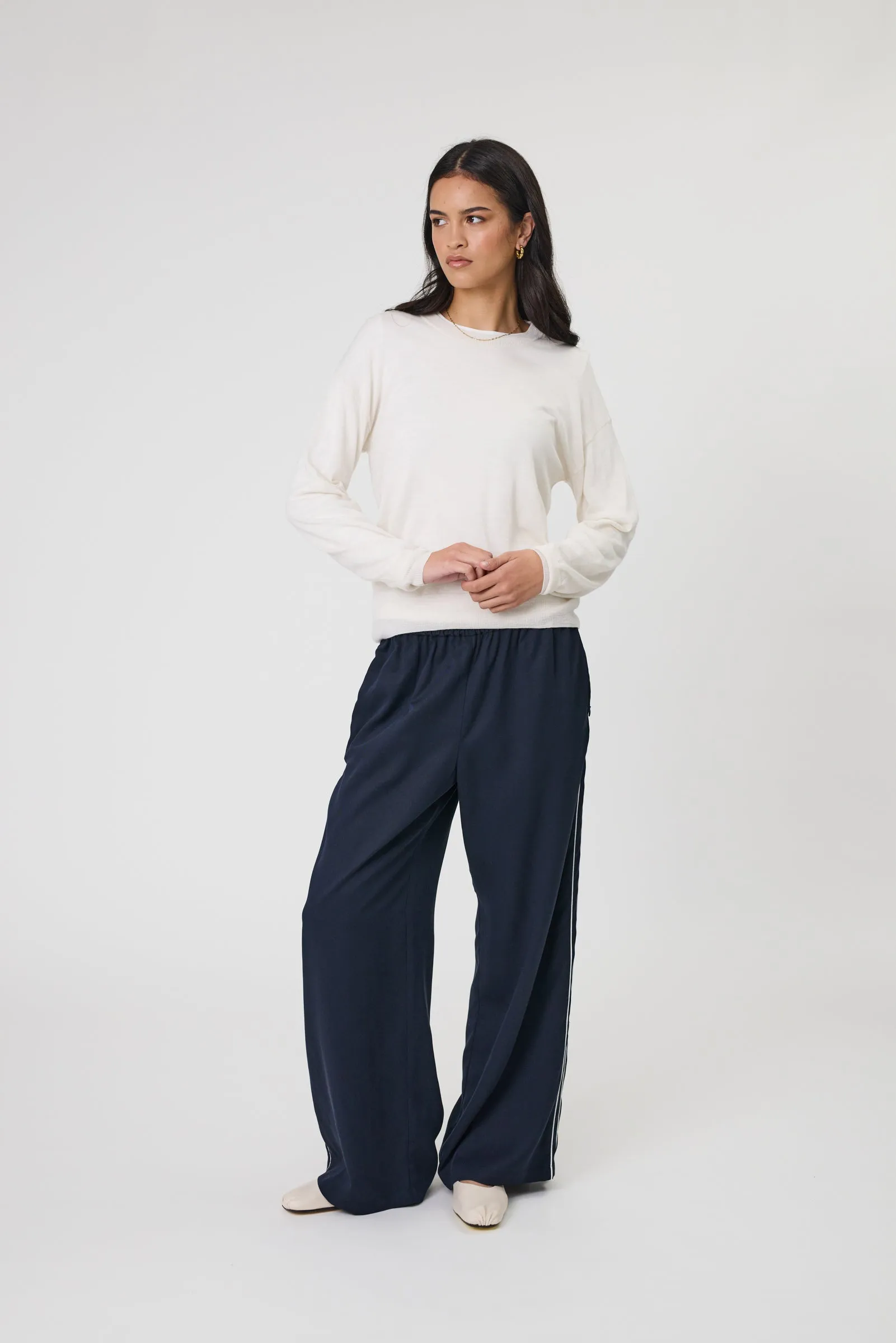 Legion Side Stripe Pant - Midnight