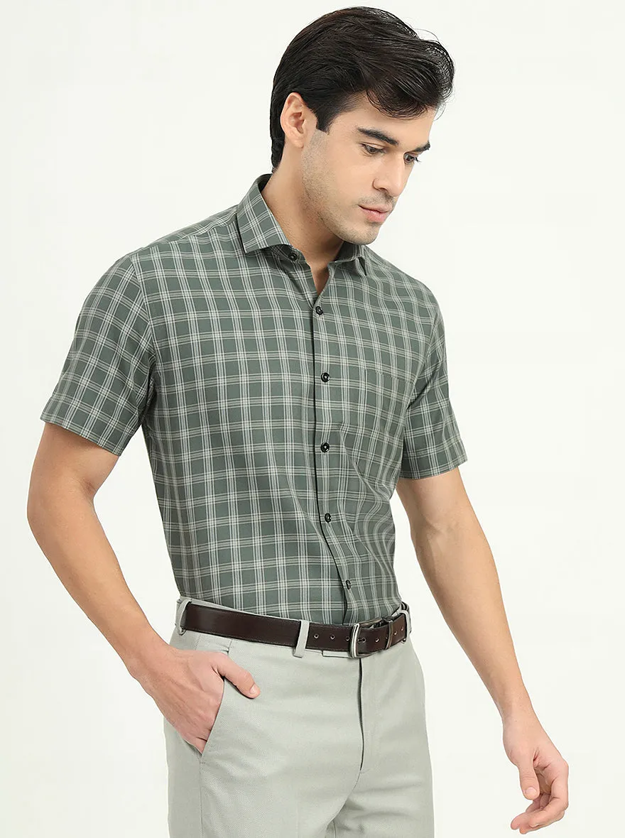 Light Green Solid Regular Fit Formal Shirt | Greenfire