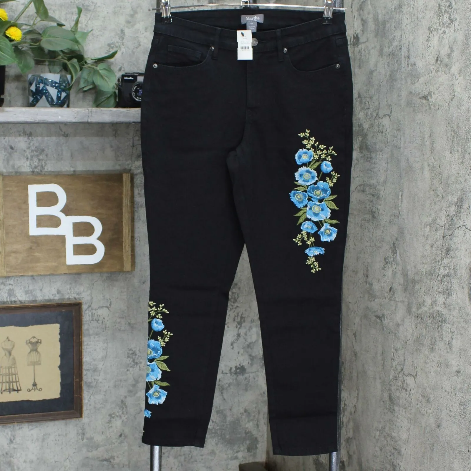 Martha Stewart Petite Embroidered 5-Pocket Ankle Jeans
