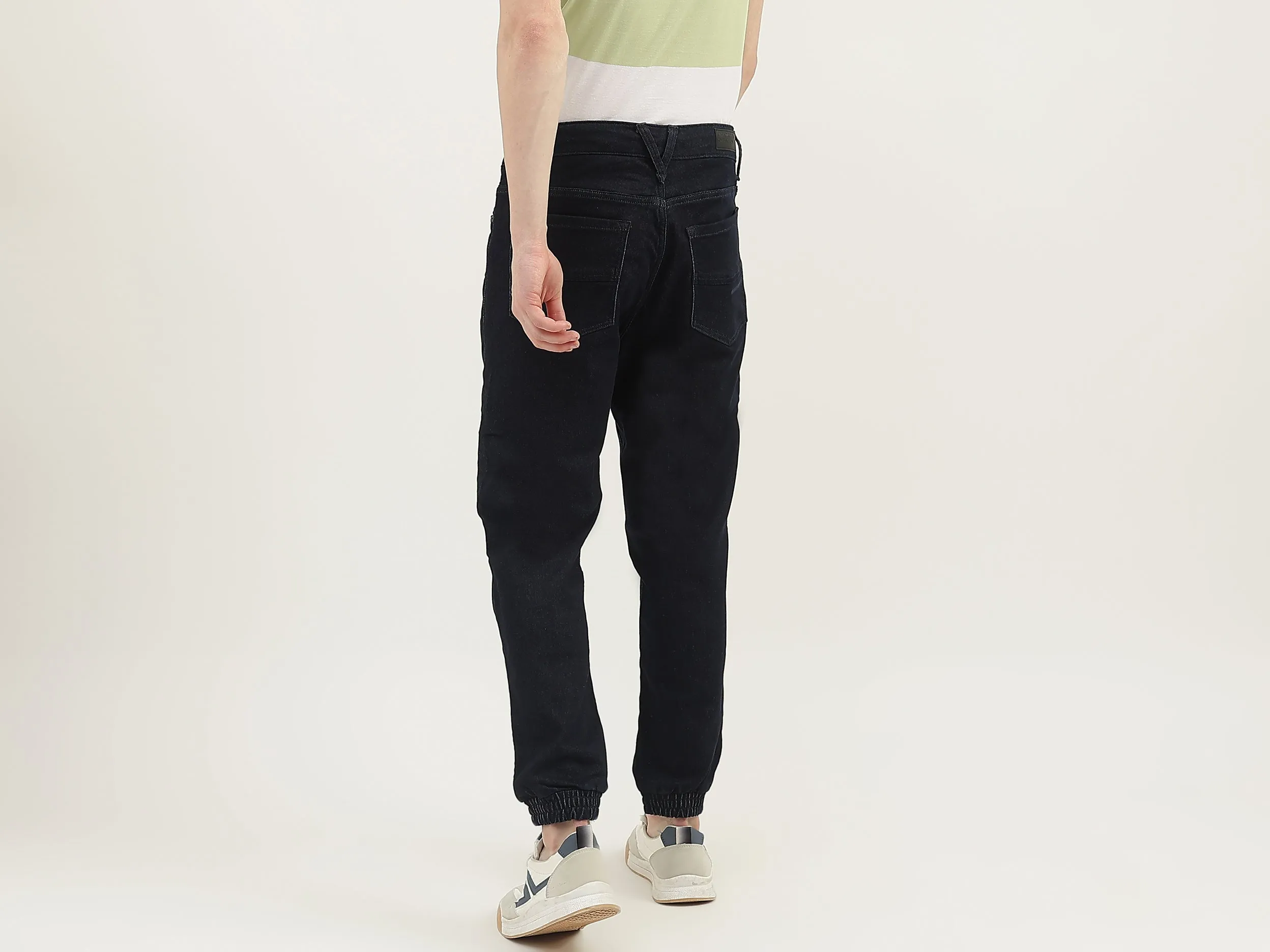 Men Solid Joggers Fit Jeans