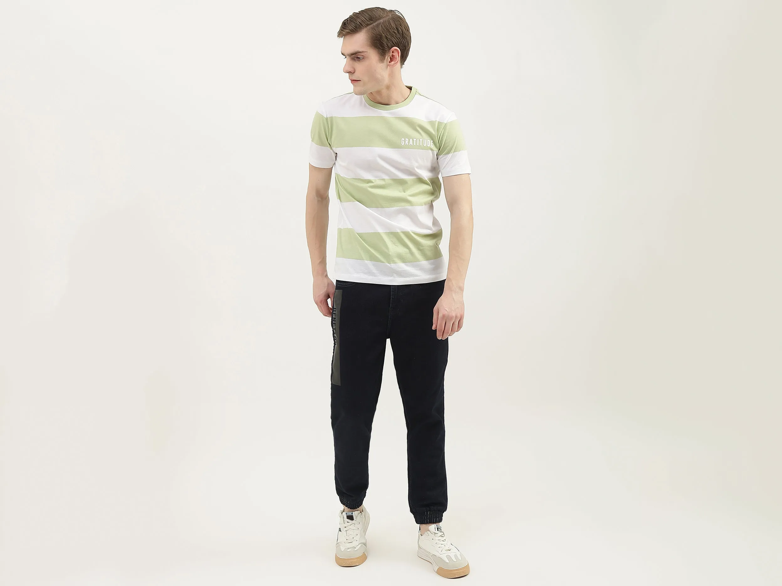 Men Solid Joggers Fit Jeans