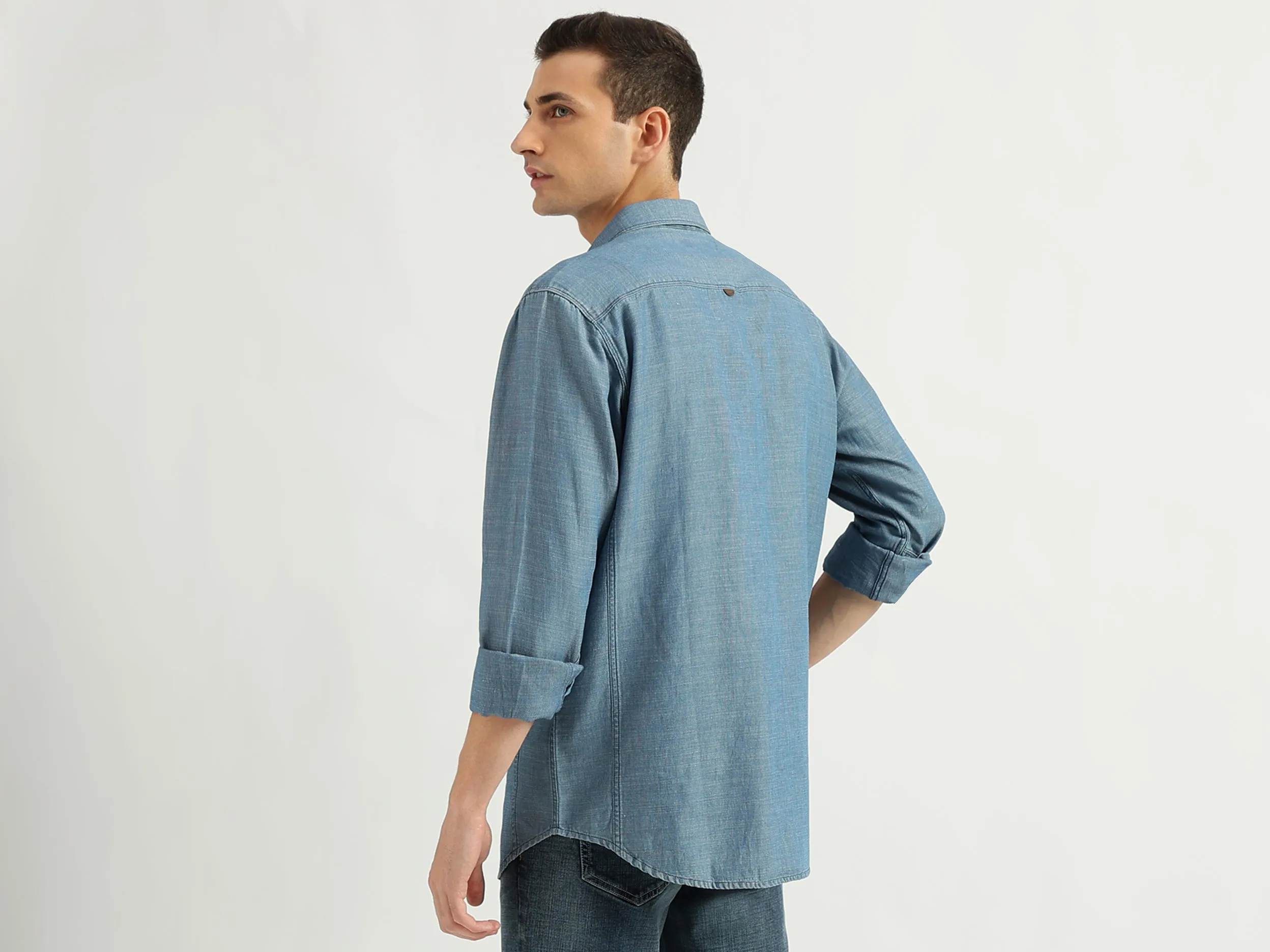 Men's Regular Fit Spread Collar Textured Shirts
