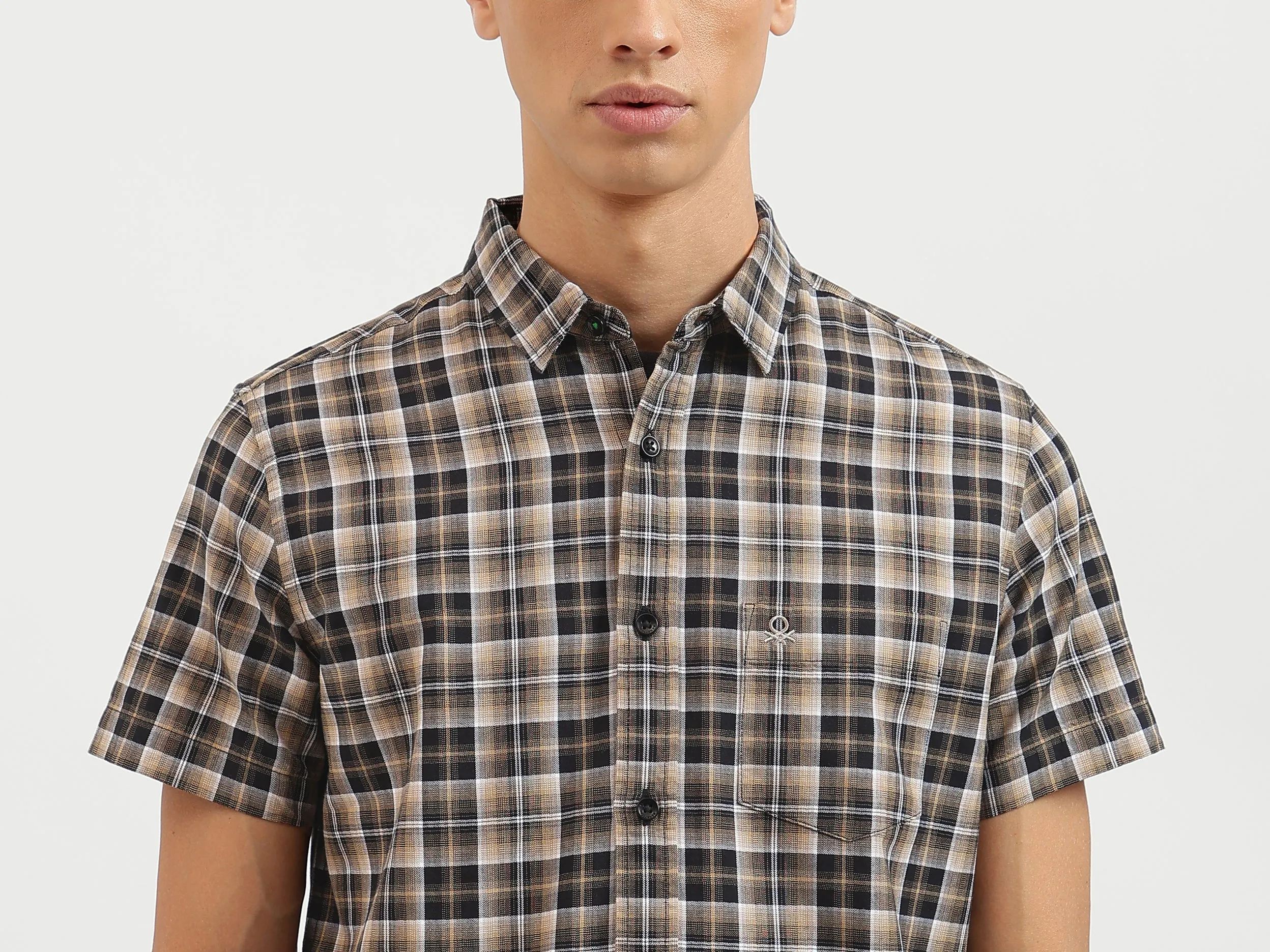 Regular Fit Spread Collar Checkered Shirts