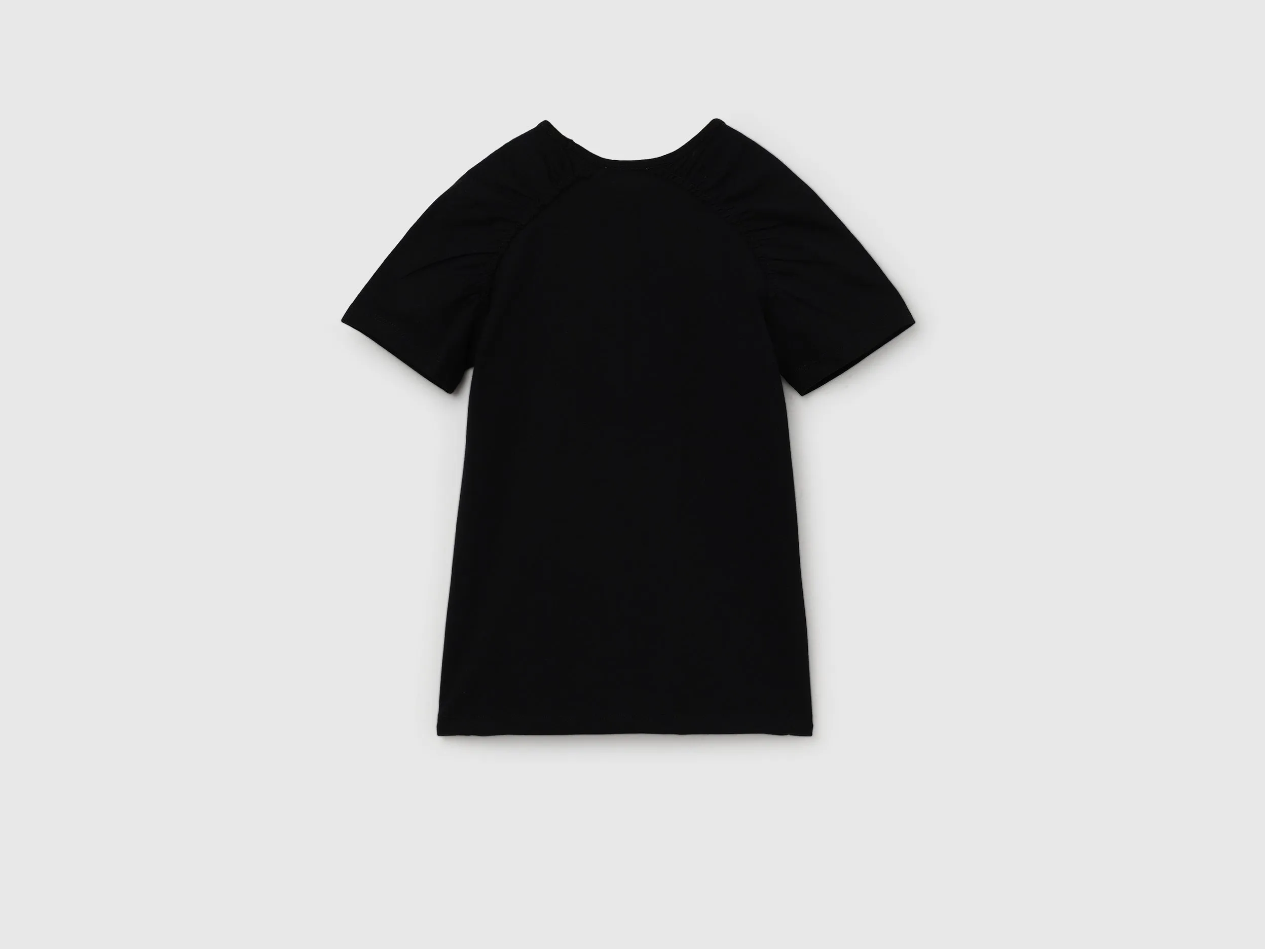Regular Round Neck Solid T-shirts