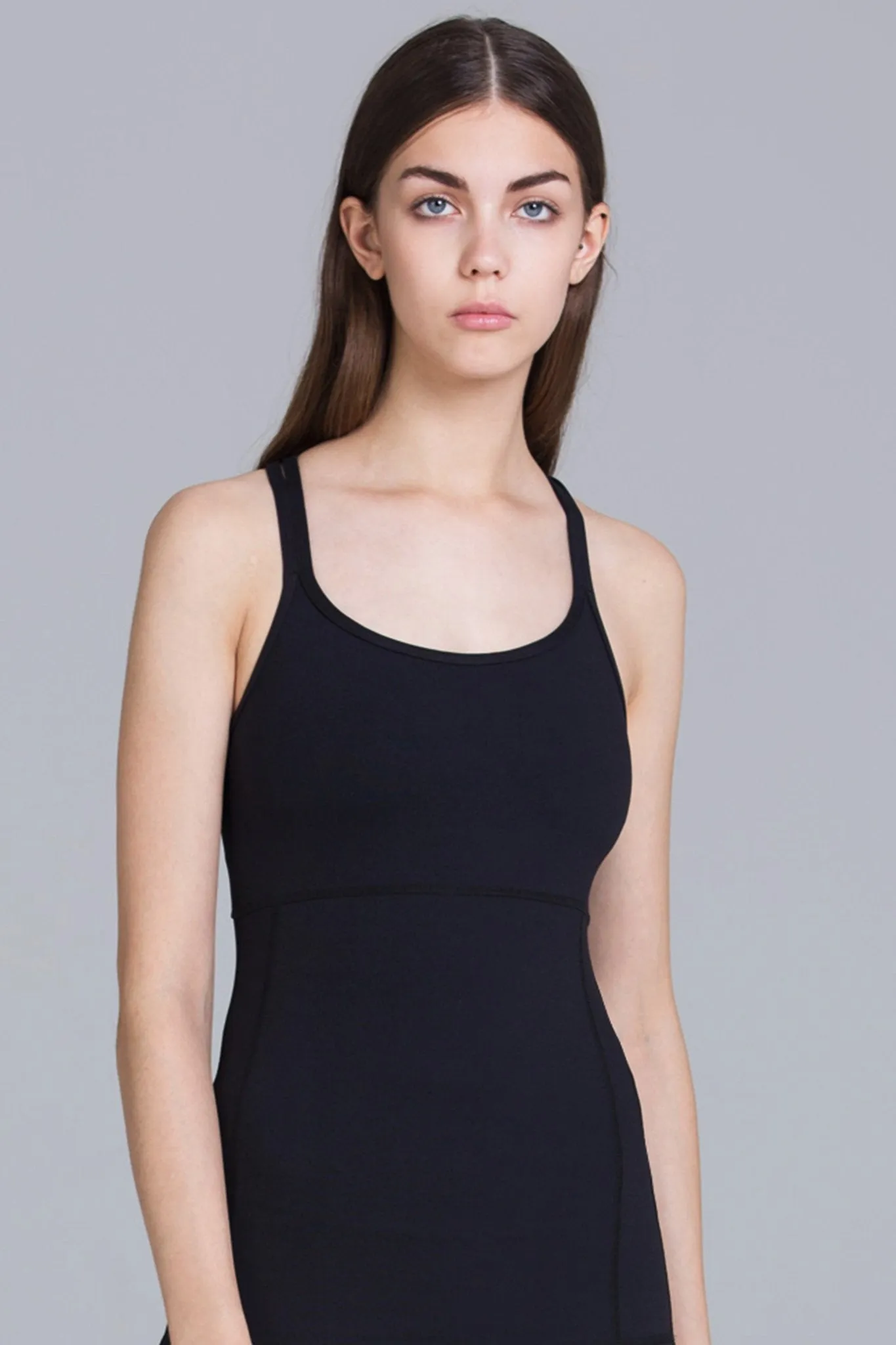 TRANSLATION TANK, BLACK