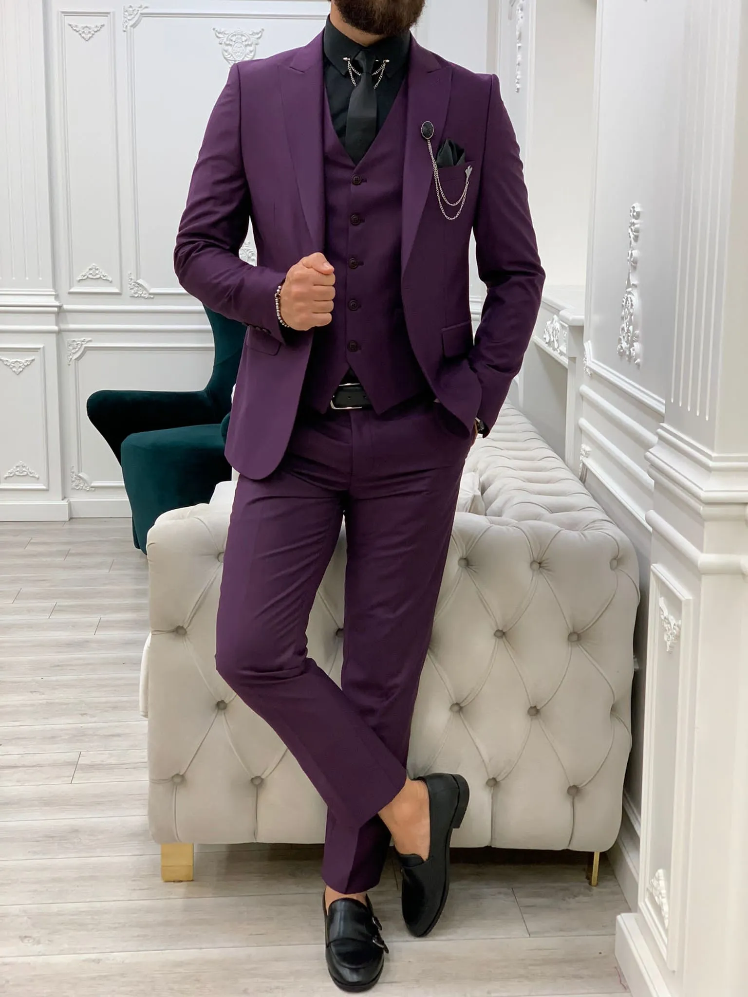 Wilson Purple Slim Fit Peak Lapel Suit: Elevate Your Wardrobe