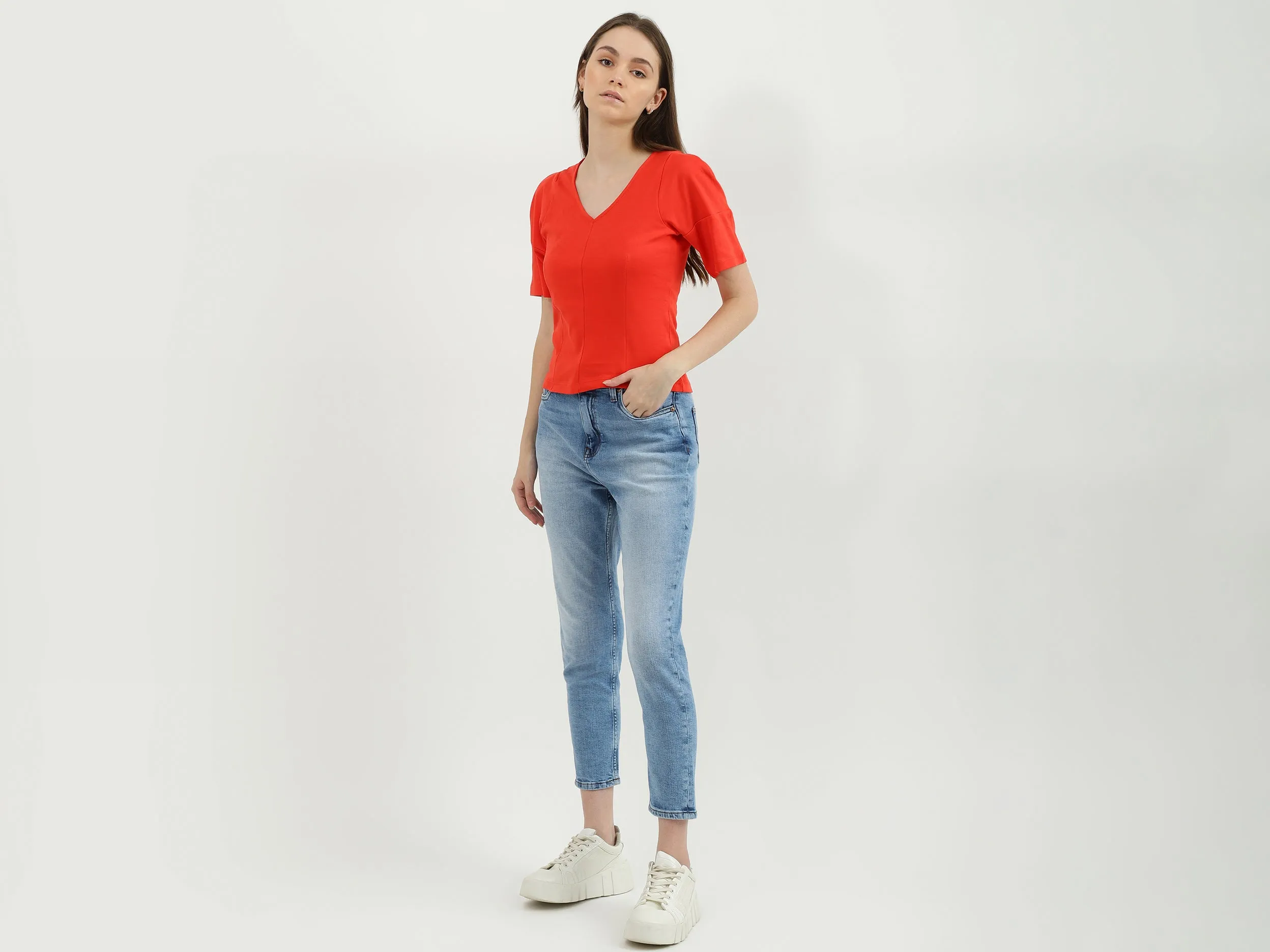 Women Solid Mom Fit Jeans