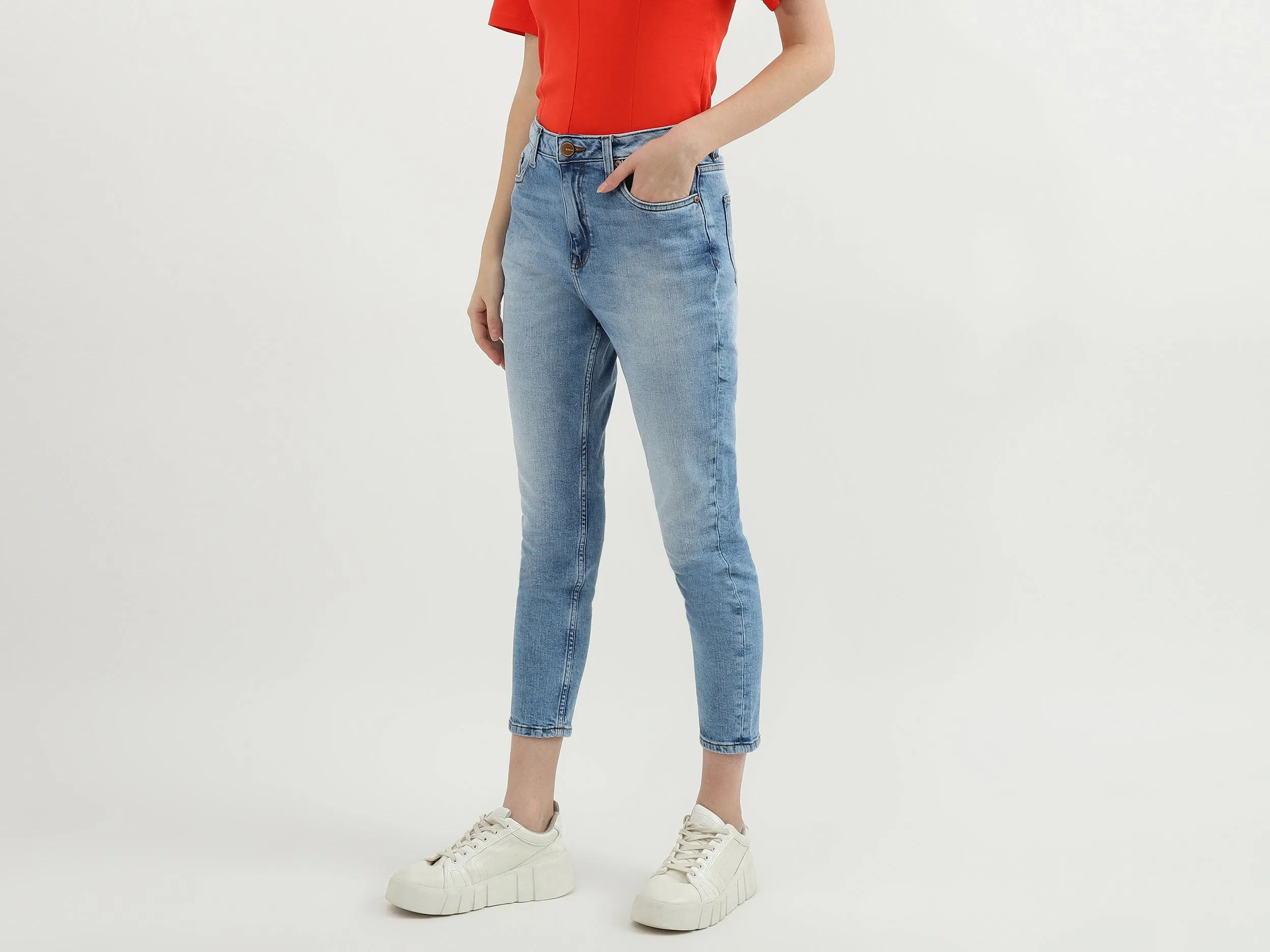 Women Solid Mom Fit Jeans