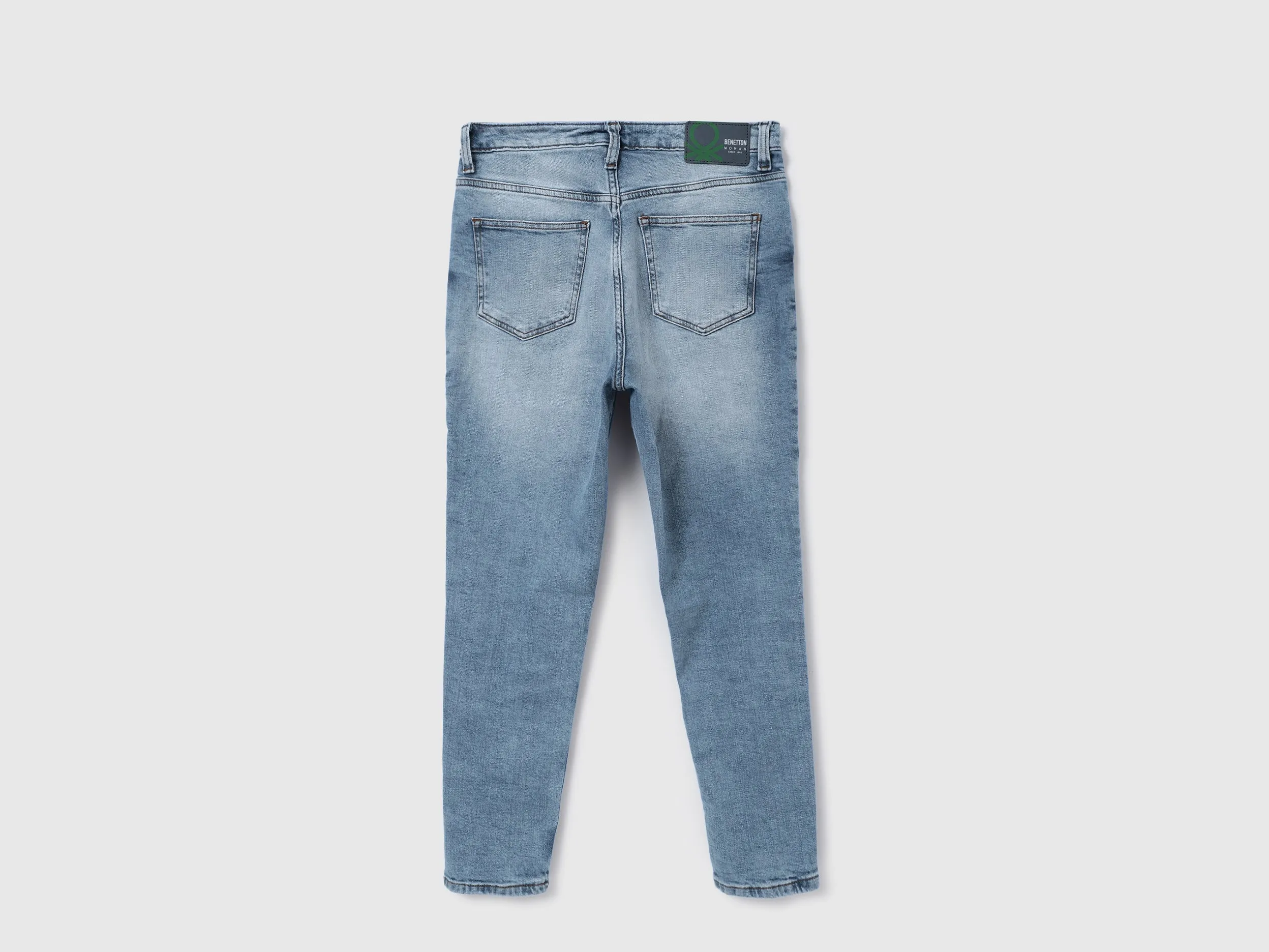 Women Solid Mom Fit Jeans