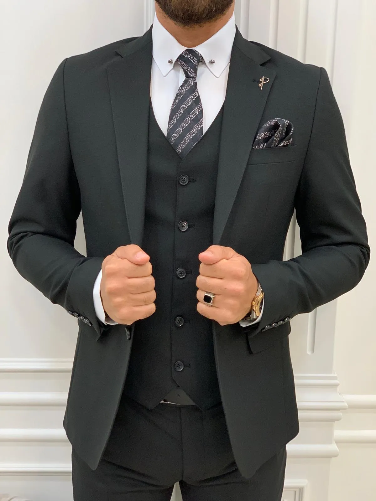 York Black Slim Fit Notch Lapel Suit - Perfect for Any Occasion