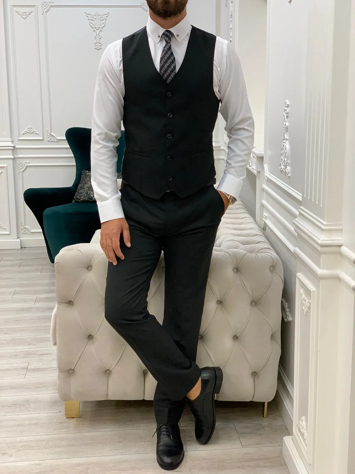 York Black Slim Fit Notch Lapel Suit - Perfect for Any Occasion
